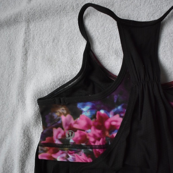 Lululemon tank top - Picture 7 of 9